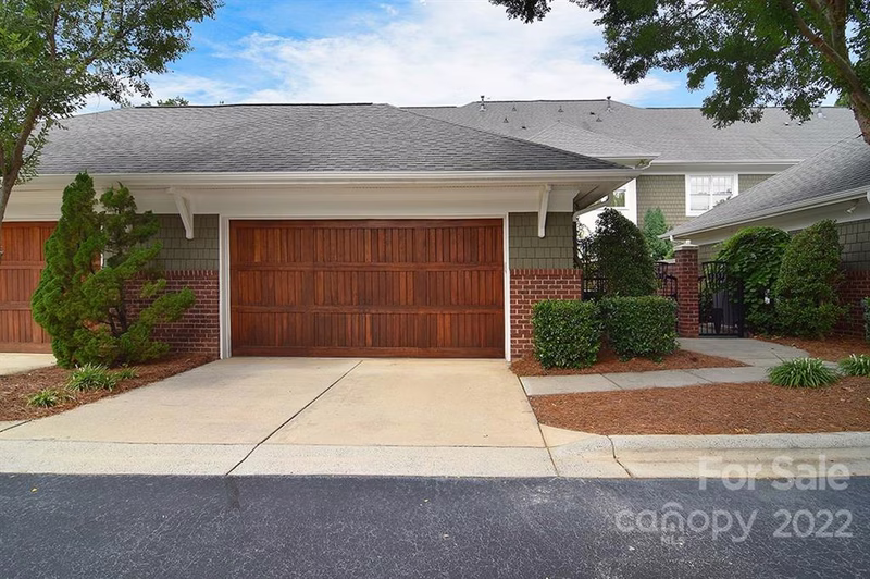 Property image 4 at 6301 Park South Drive, Charlotte, NC 28210