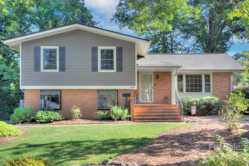 2825 Spring Valley Road