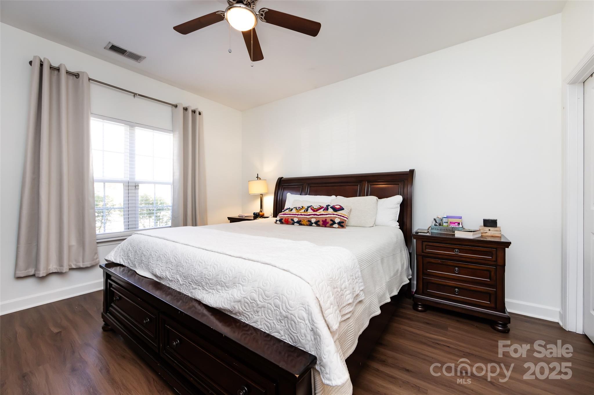 Property image 3 of 6320 Old Meadow Road in Timber Creek, Charlotte, NC 28227