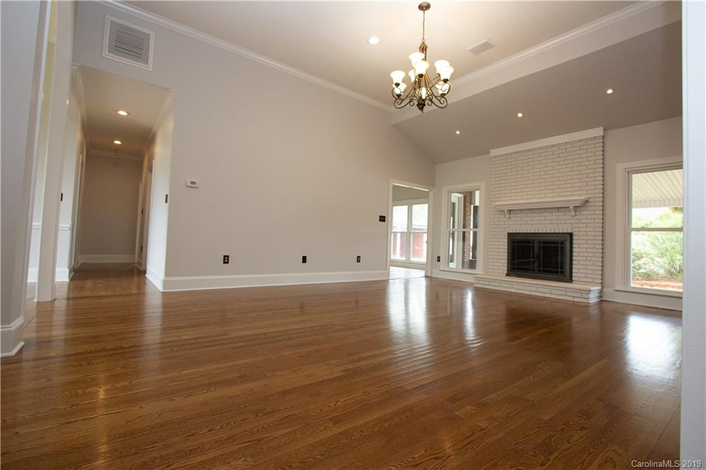 Property image 4 of 2103 Planters Knoll Drive in Clover Bend, Monroe, NC 28110