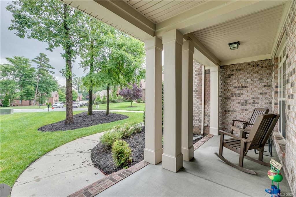 Property image 3 of 1005 Pine Twig Way in Chestnut Place, Matthews, NC 28104