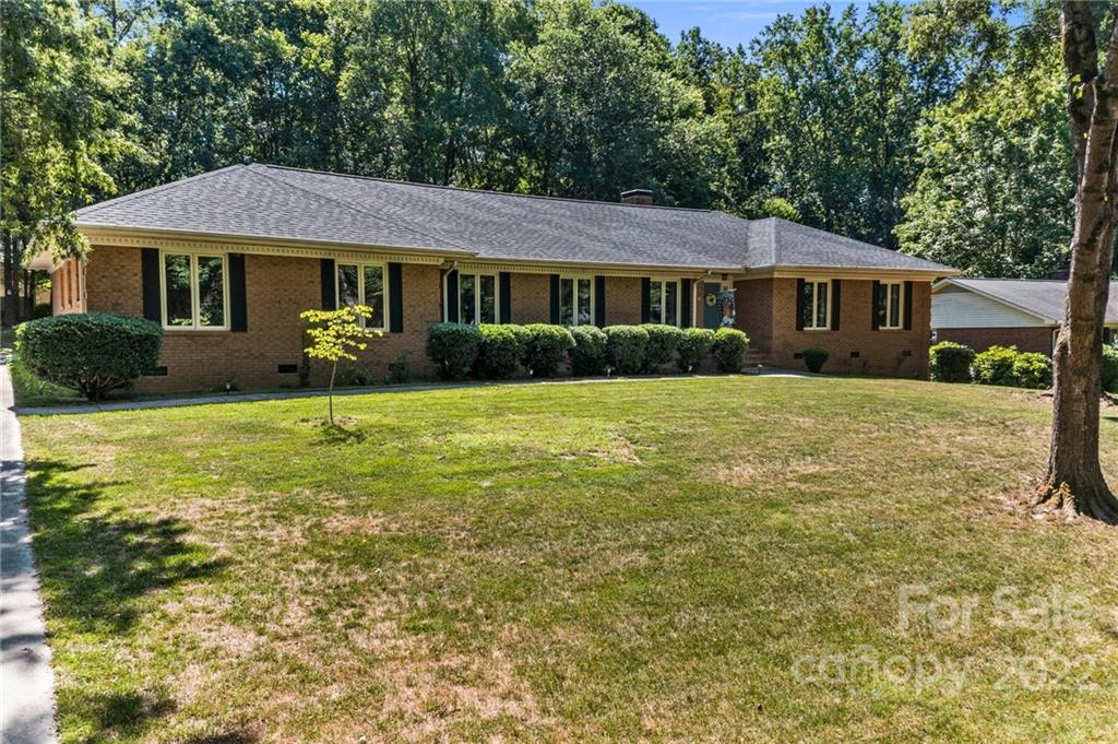 Property image 5 of 128 Canteberry Drive in Country Club Hills, Salisbury, NC 28144