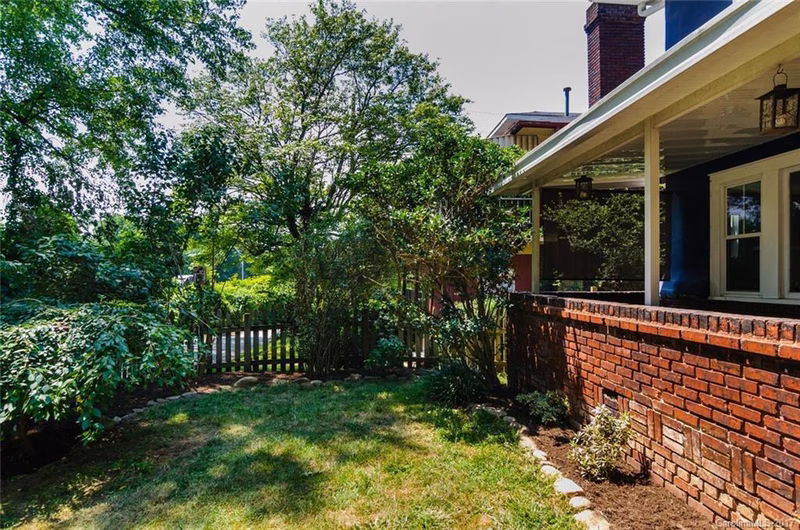 Property image 4 at 8 Furman Court, Asheville, NC 28801