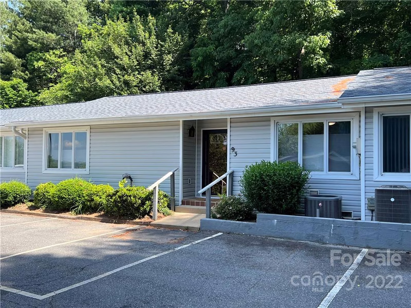 93 Hollybrook Drive