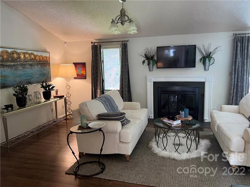 Property image 4 at 93 Hollybrook Drive, Asheville, NC 28803
