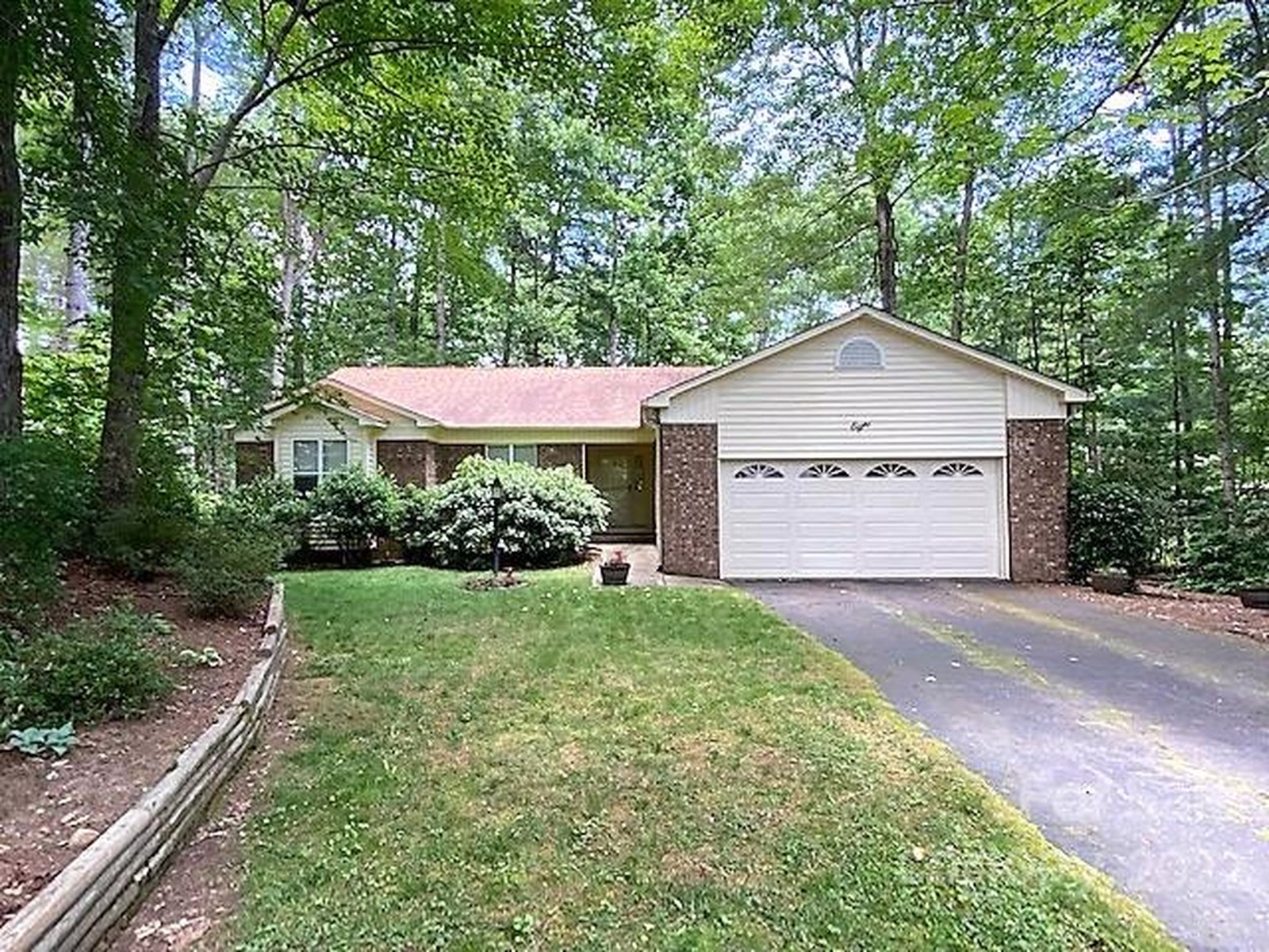 Property image 1 at 8 Manakiki Court, Etowah, NC 28729