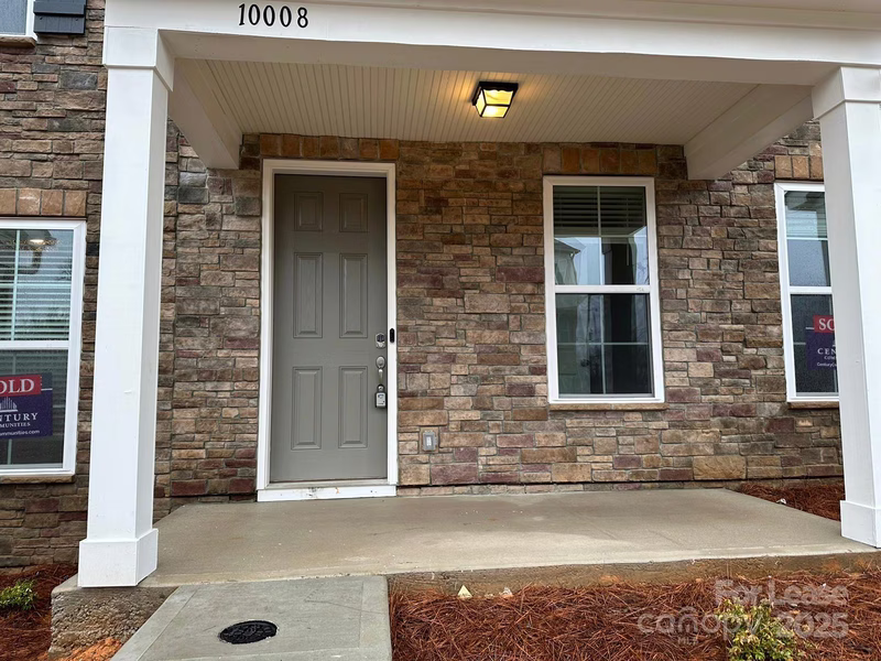Property image 2 at 10008 Hemingway Place, Charlotte, NC 28227