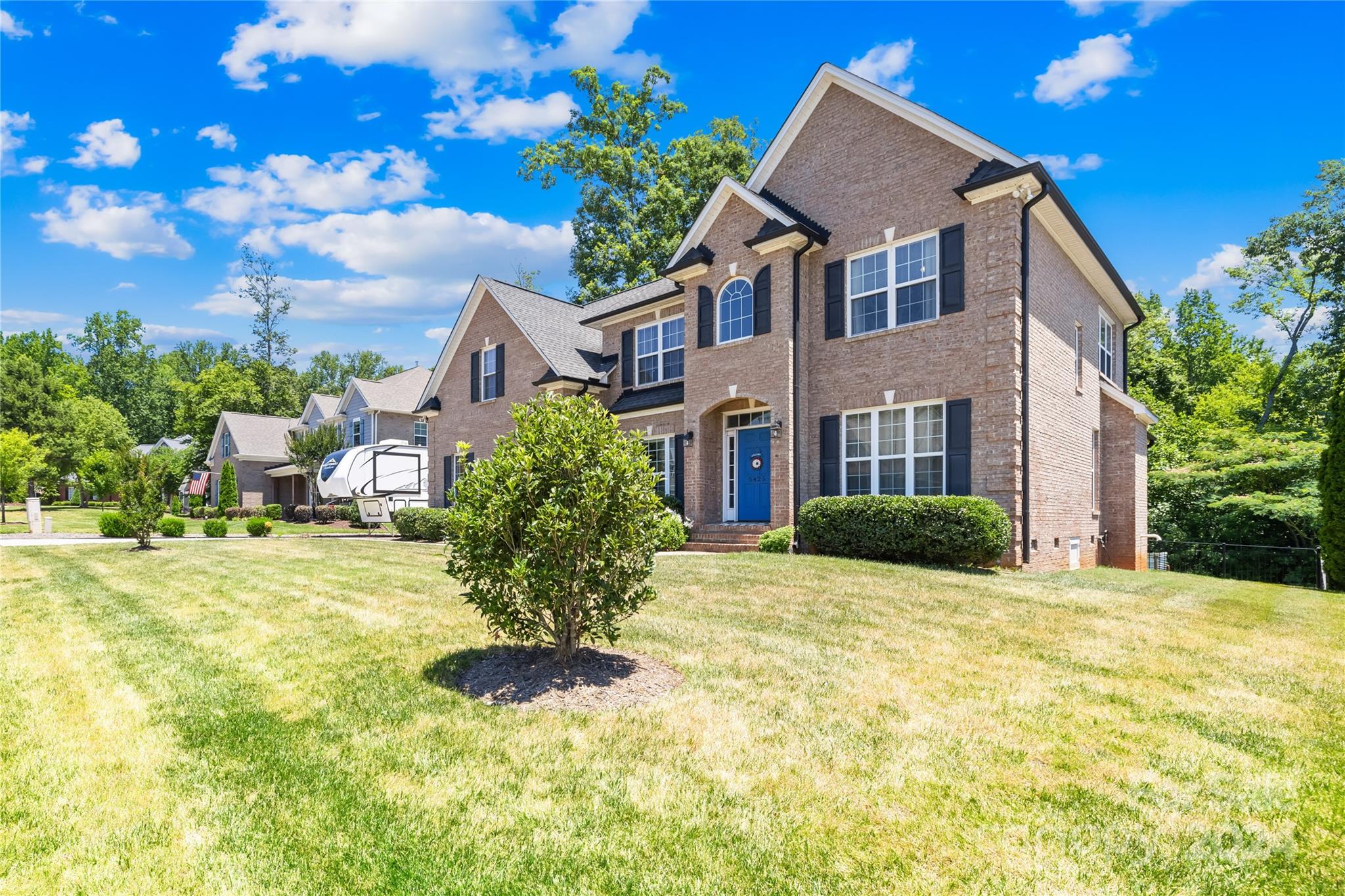 Property image 3 of 5425 Grayson Ridge Court in Cramer Woods, Gastonia, NC 28056