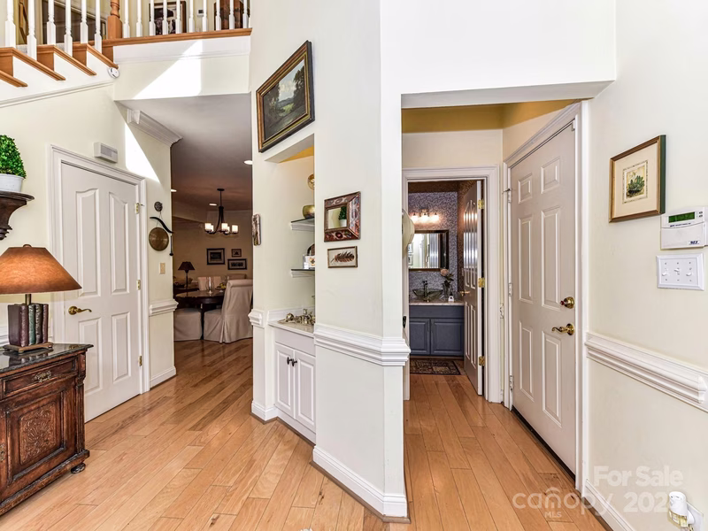 Property image 5 at 3415 Royal Crest Drive, Charlotte, NC 28210