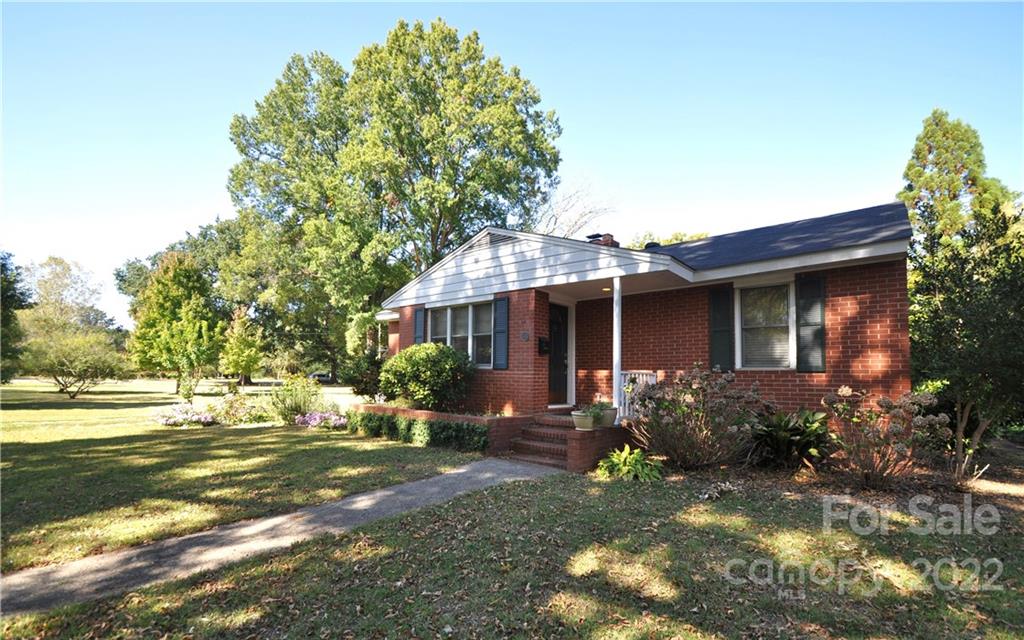 Property image 2 of 316 Fieldbrook Place in Myers Park Manor, Charlotte, NC 28209