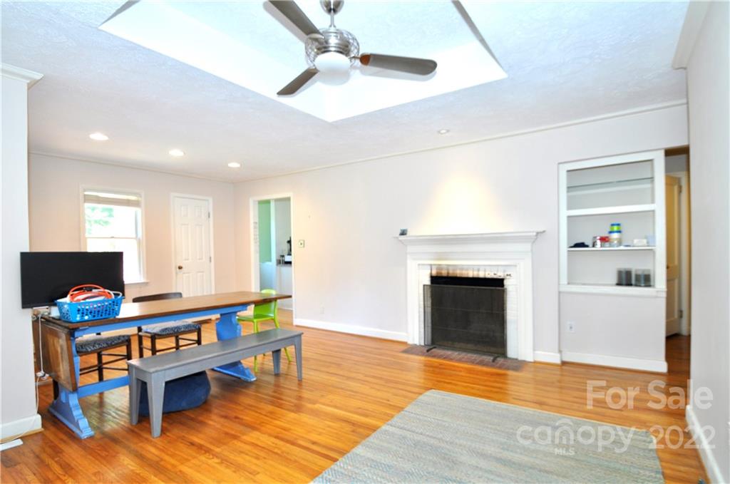 Property image 3 of 316 Fieldbrook Place in Myers Park Manor, Charlotte, NC 28209