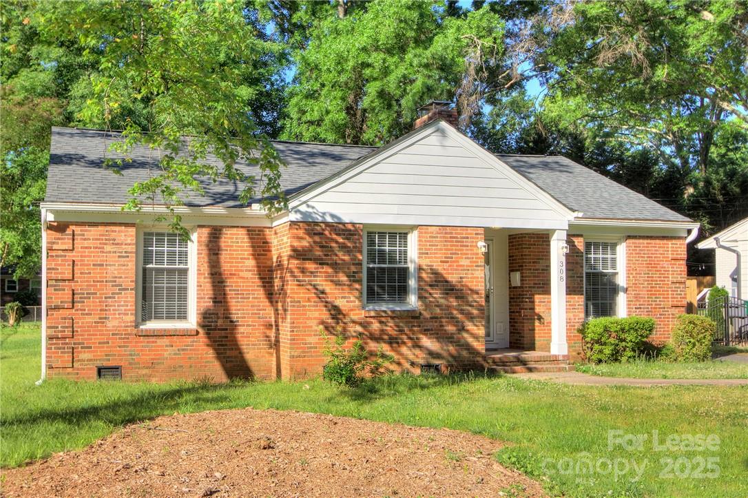 Property image 2 of 308 Seneca Place in Madison Park, Charlotte, NC 28210