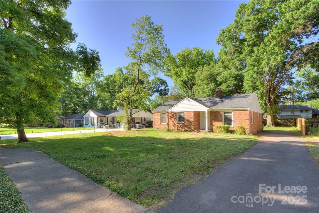 Property image 3 of 308 Seneca Place in Madison Park, Charlotte, NC 28210