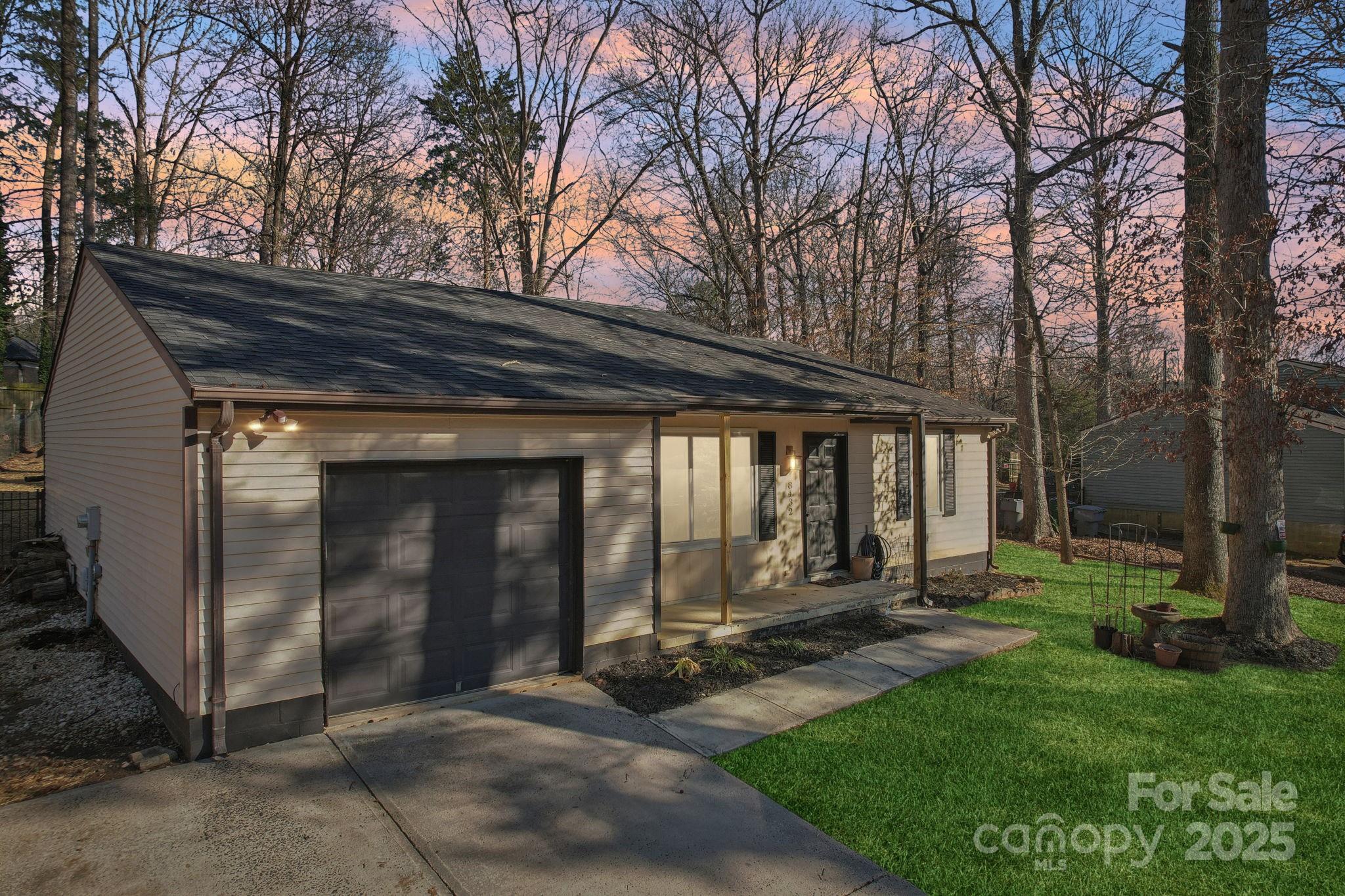 Property image 2 of 8432 Othello Place in Birnam Woods, Charlotte, NC 28227