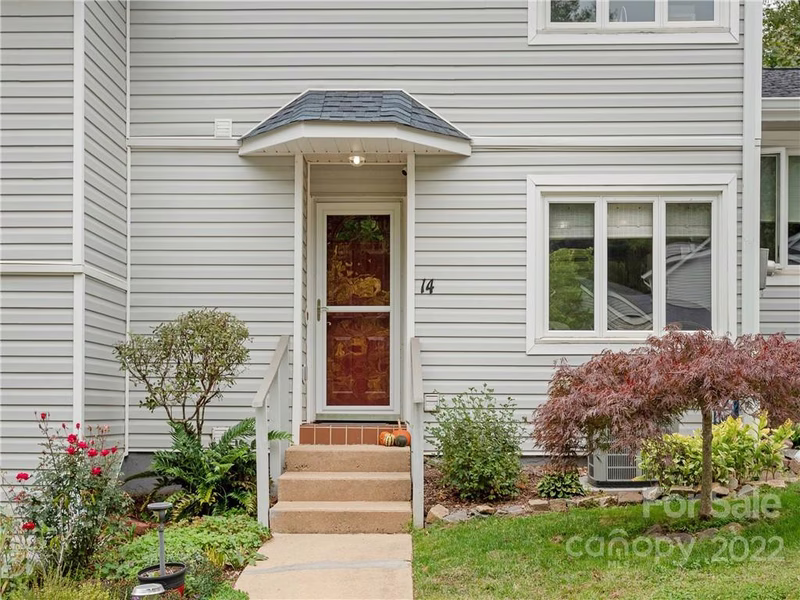 Property image 3 at 14 Hollybrook Drive, Asheville, NC 28803