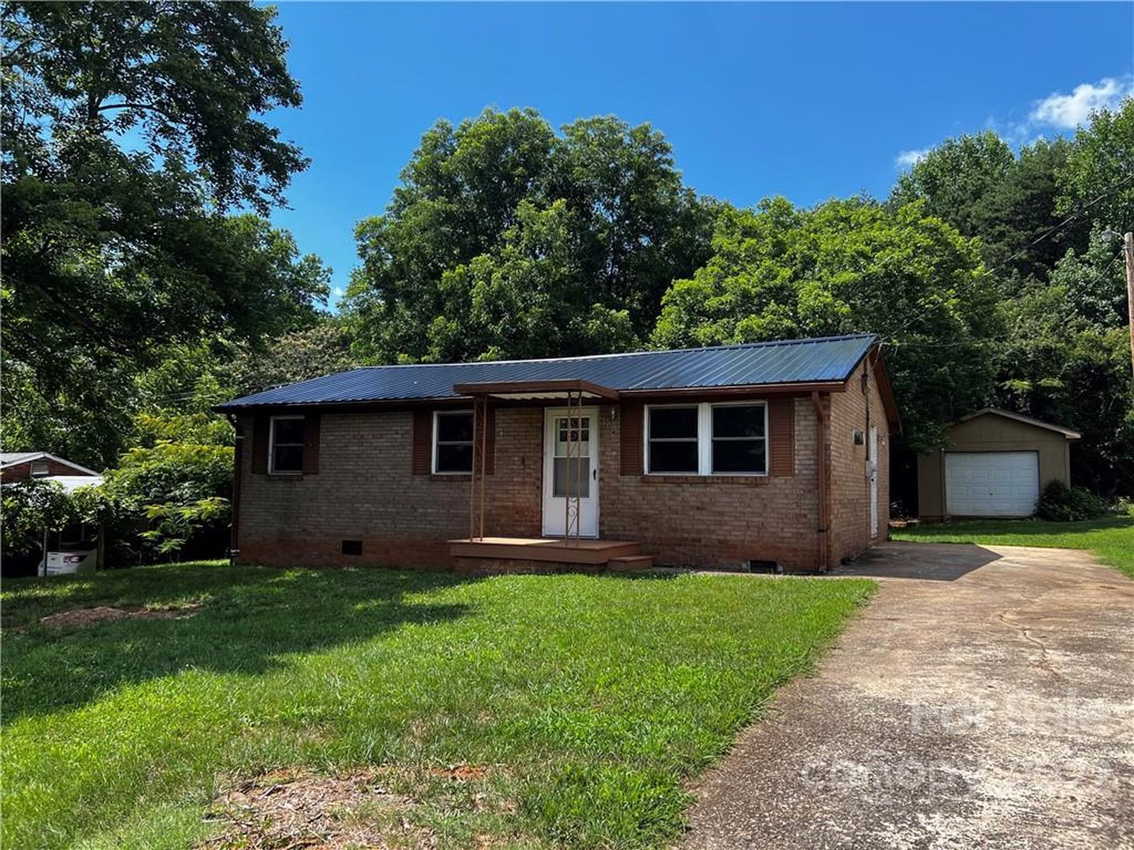 Property image 1 at 2204 Kennedy Drive, Statesville, NC 28677