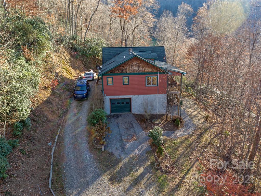 Property image 2 of 96 Shady Side Drive in Riverwalk, Burnsville, NC 28714