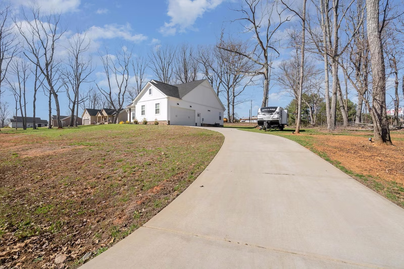 Property image 3 at 1747 Ivey Court, Maiden, NC 28650