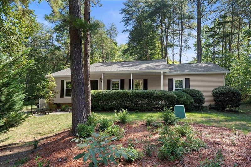 Property image 3 at 106 Brookridge Lane, Mooresville, NC 28117
