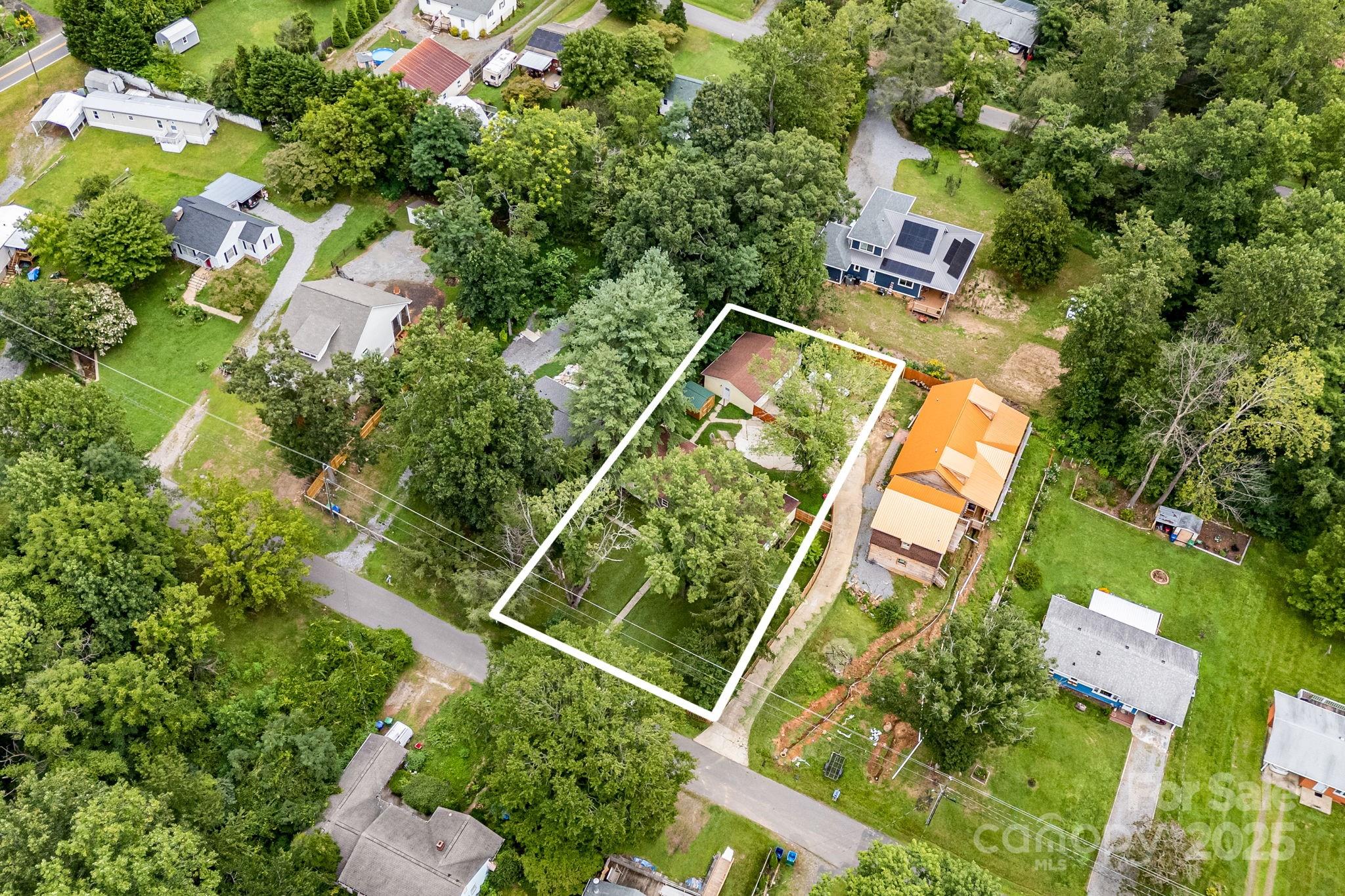 Property image 2 of 230 Northwest Avenue in Grovemont, Swannanoa, NC 28778