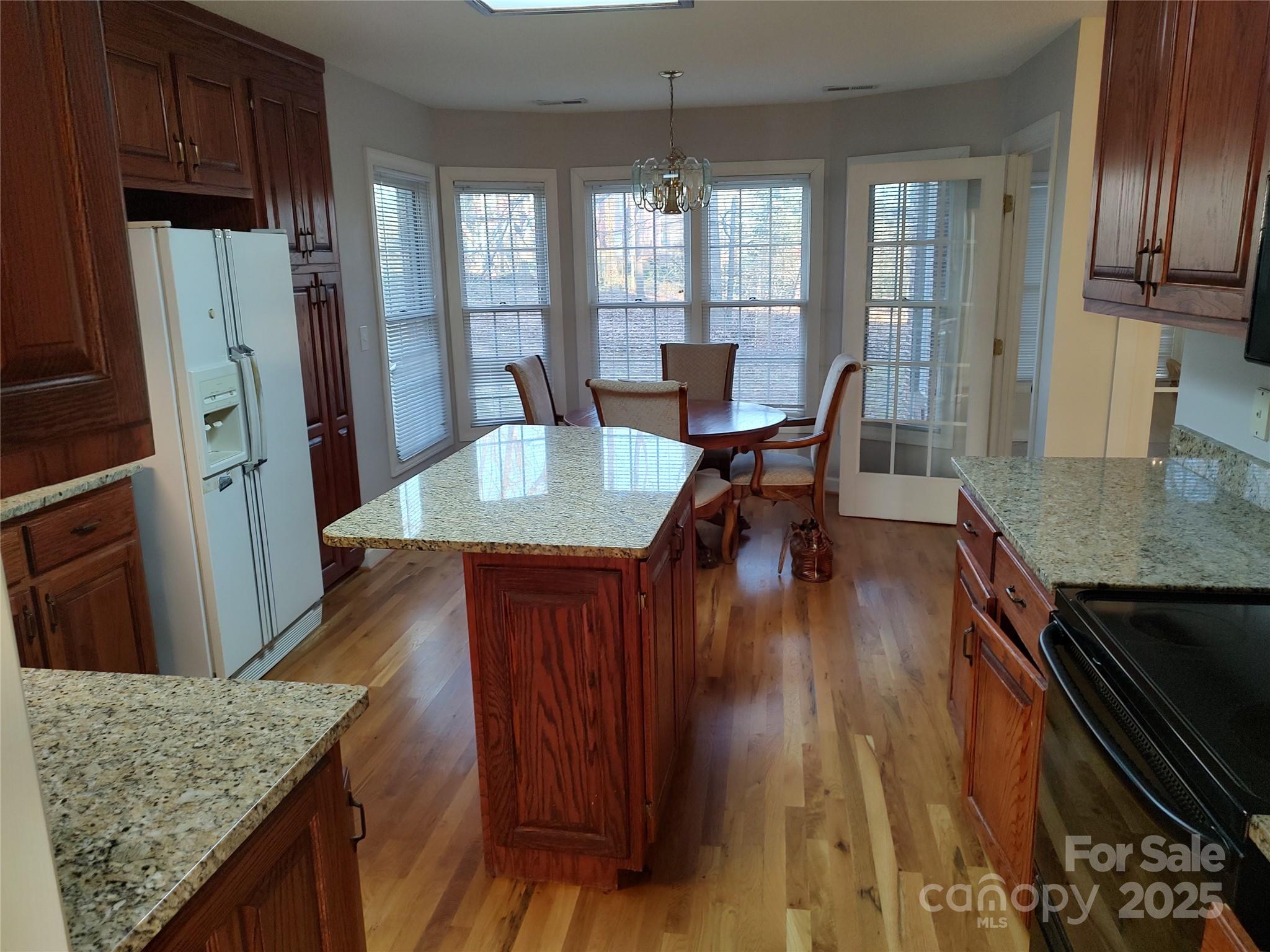 Property image 3 of 1018 Merrywood Drive in Walnut Creek, Newton, NC 28658