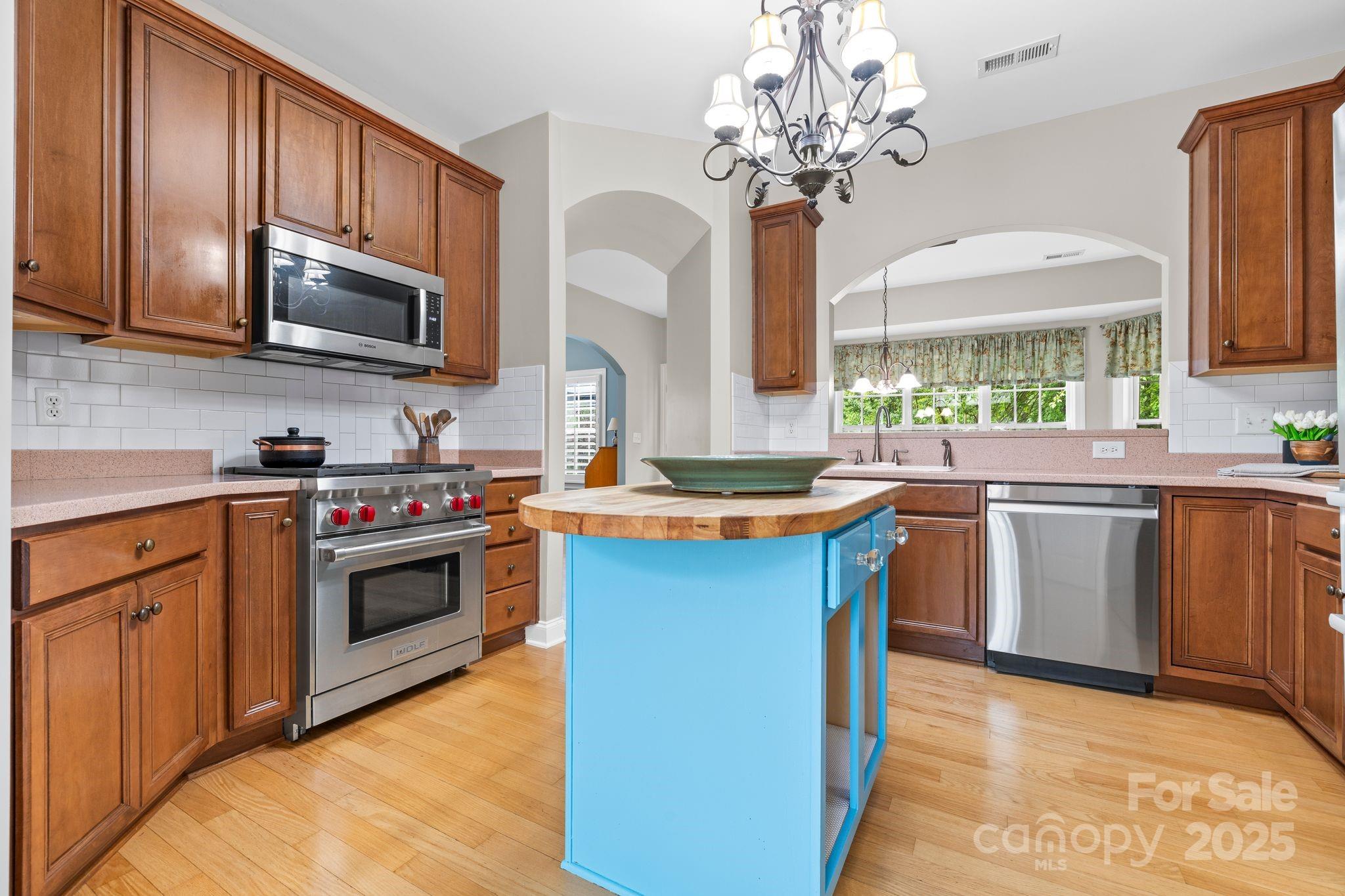 Property image 3 of 1244 Saint Johns Avenue in Chestnut Oaks, Matthews, NC 28104