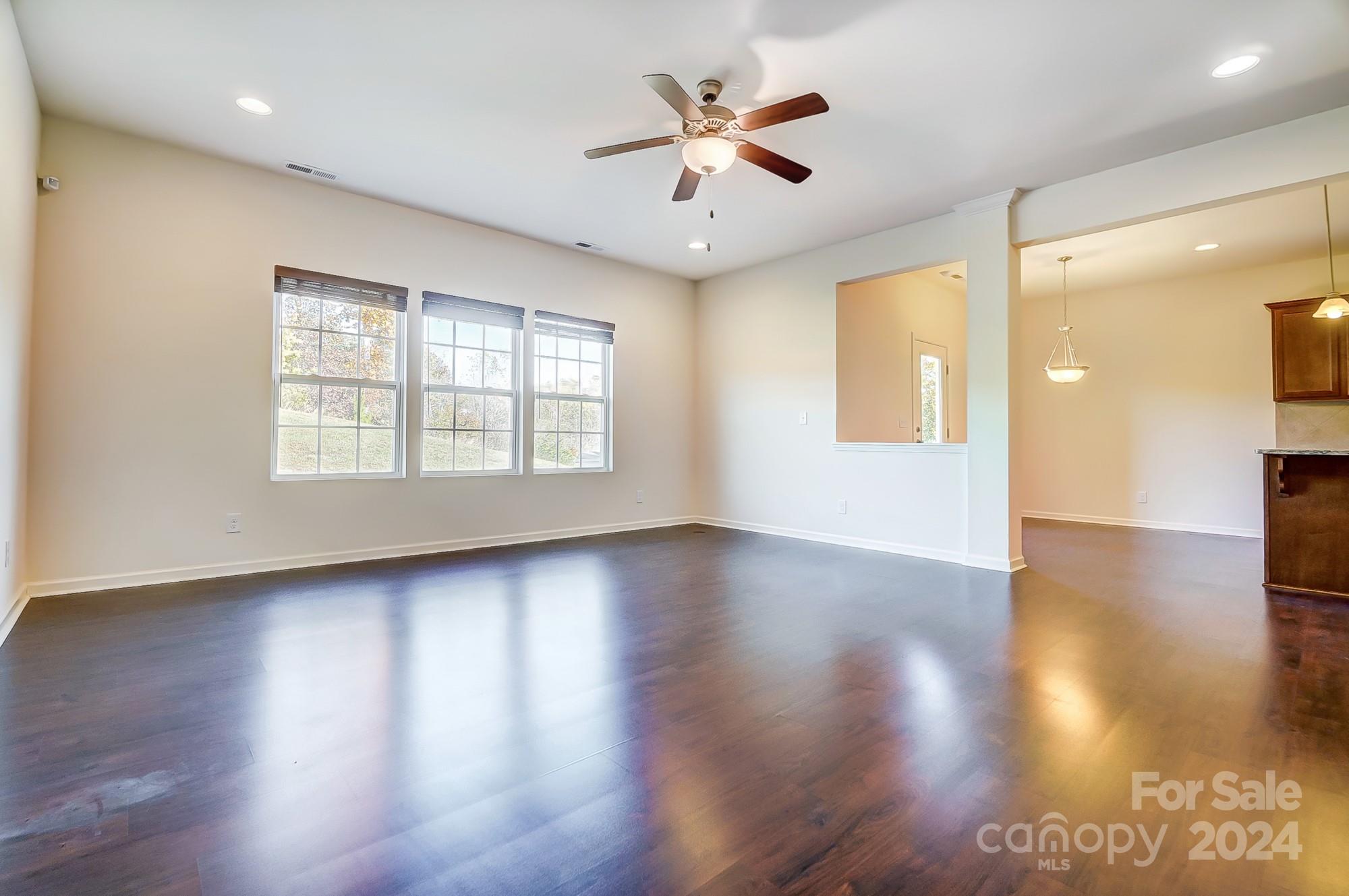 Property image 5 of 3630 Creekside Drive in Catawba Hills, Gastonia, NC 28056