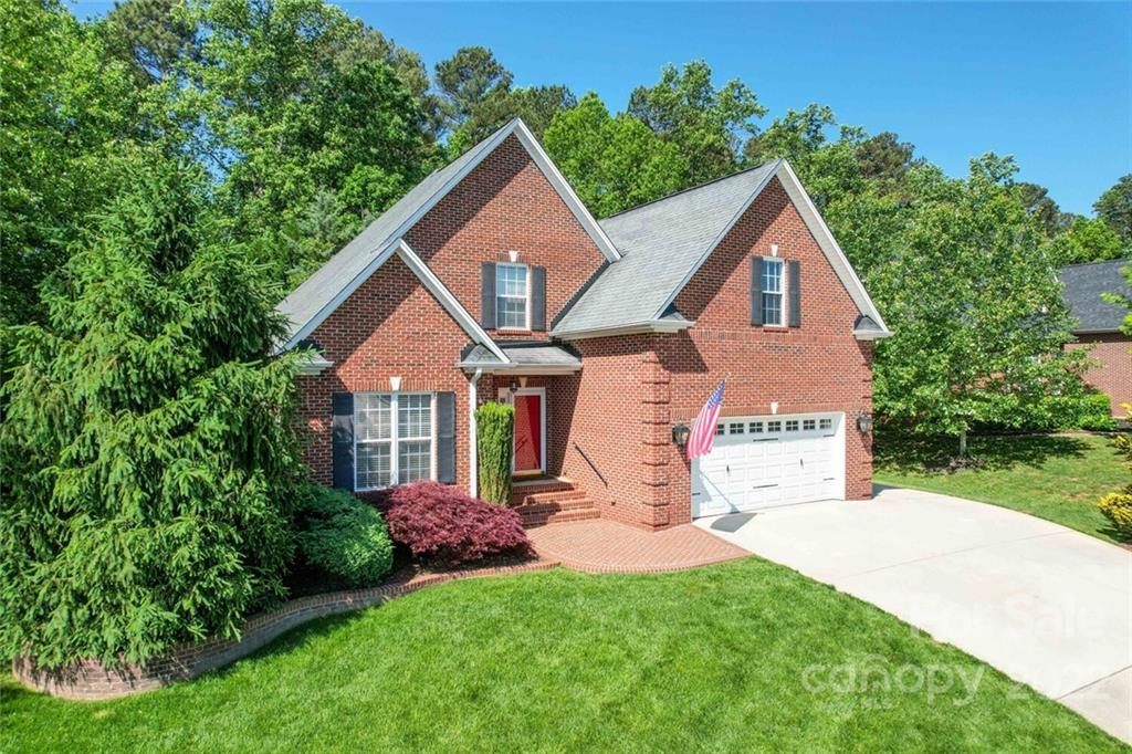 Property image 3 of 4733 Mcdade Lane in Cramer woods, Gastonia, NC 28056