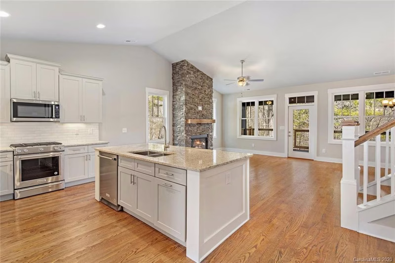 Property image 5 at 97 Hogans View Circle, Hendersonville, NC 28739