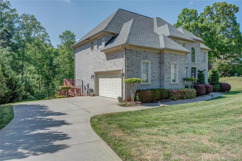 Property image 2 at 2801 Scarborough Court, Gastonia, NC 28054