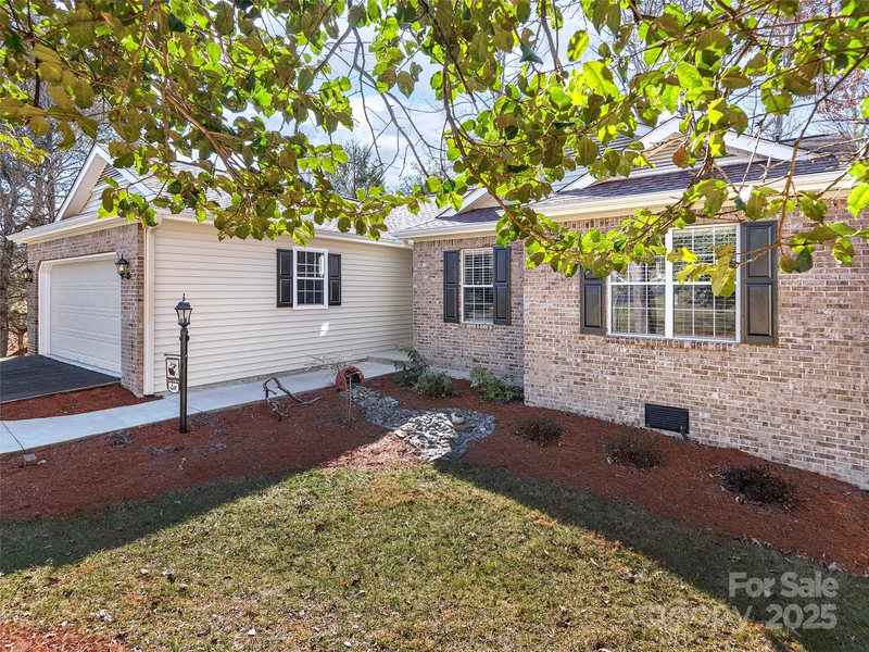 Property image 2 at 6 Pinehurst Court, Etowah, NC 28729