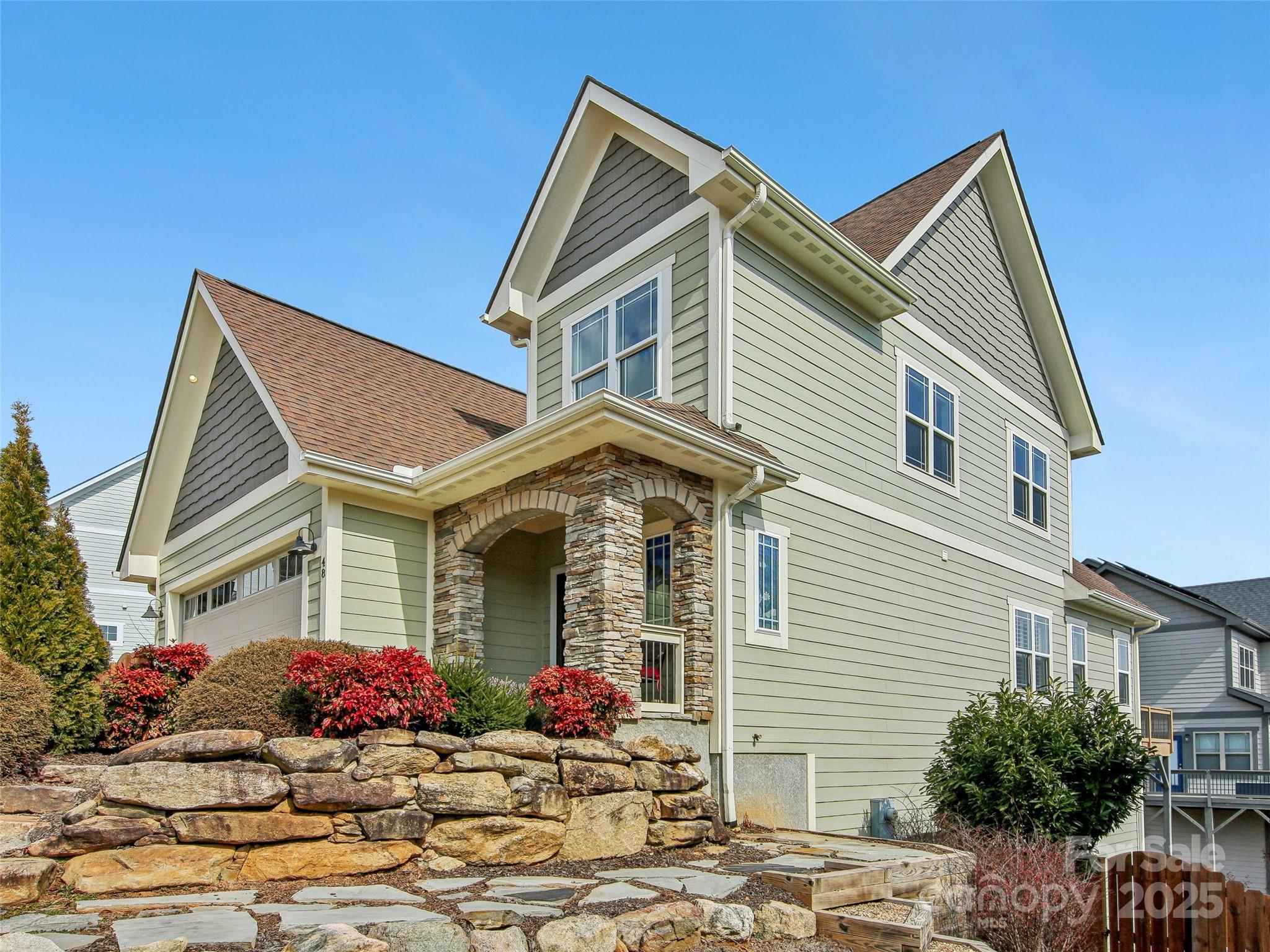 Property image 3 of 48 Tudor Way in Tudor Croft, Black Mountain, NC 28711