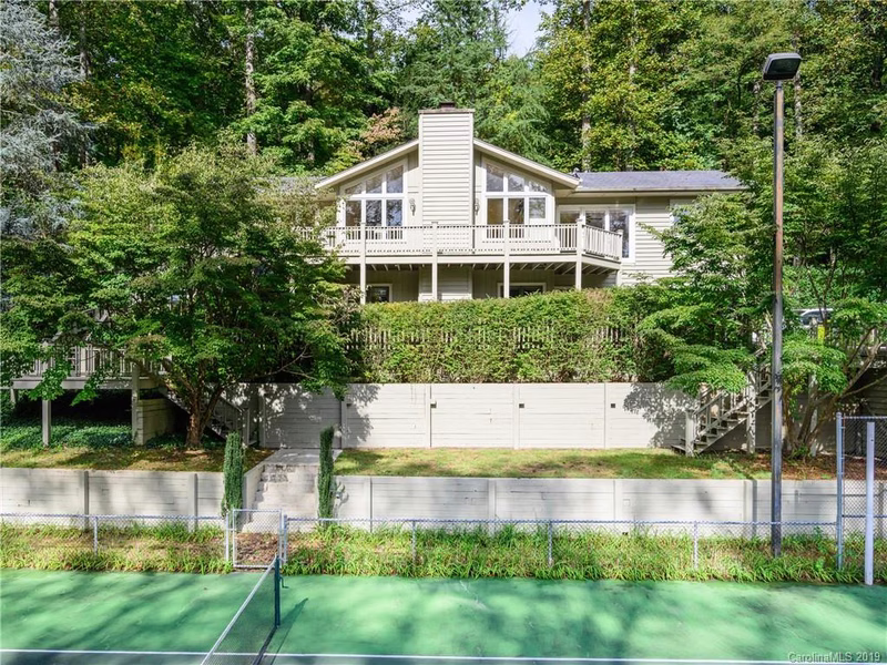 216 Camellia Way