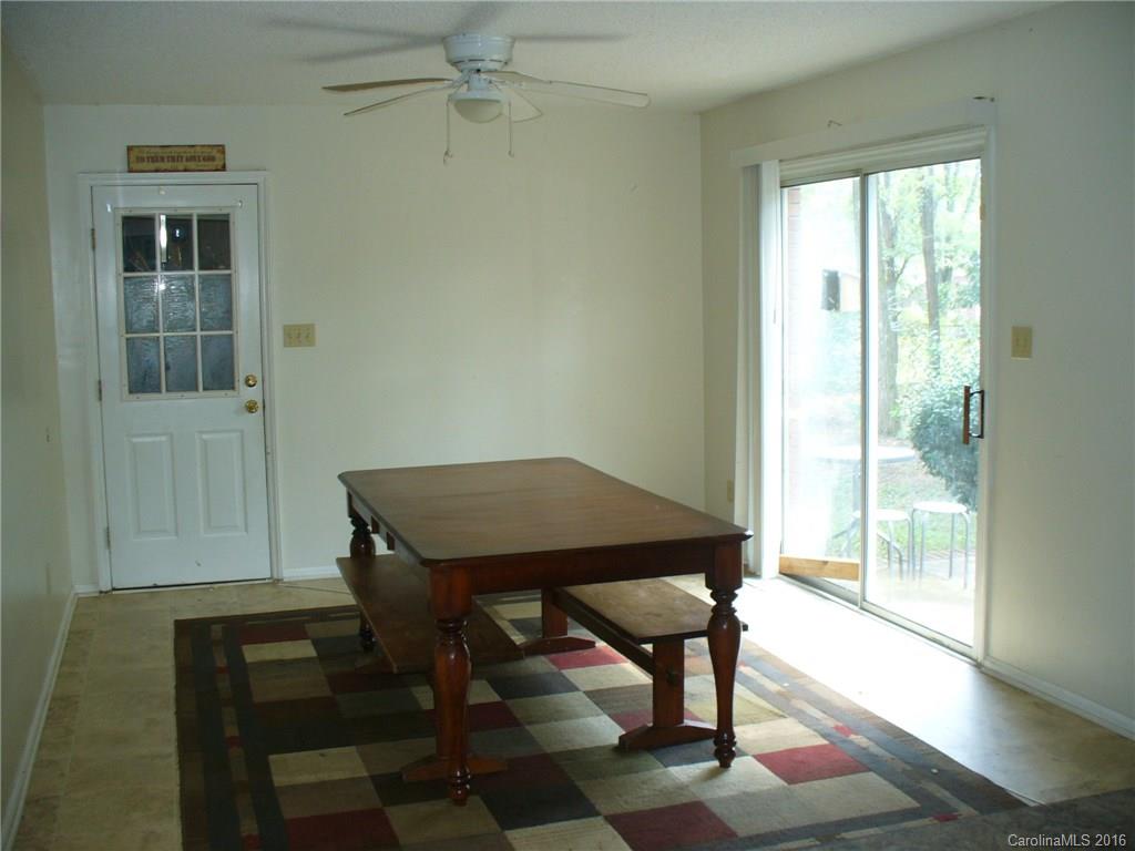Property image 3 of 119 Tree Top Court in Rolling Hills, Salisbury, NC 28147
