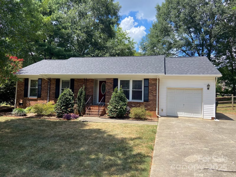 Castlewood, Gastonia Community