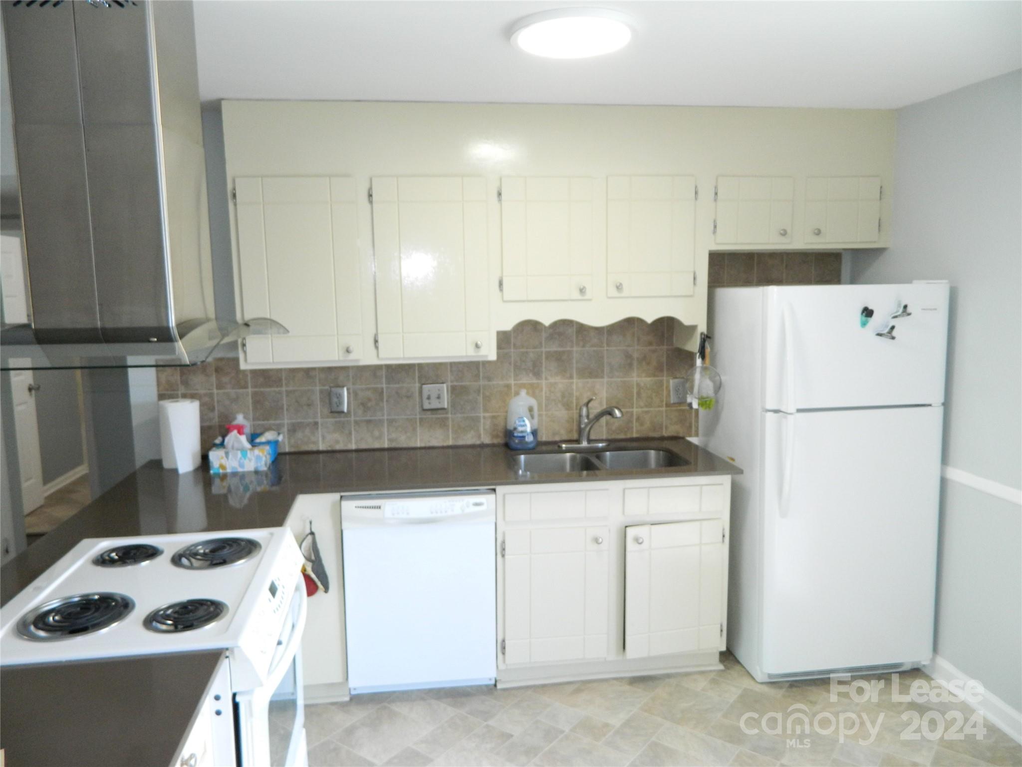 Property image 3 of 119 23rd Street in Mimosa Gardens, Hickory, NC 28601