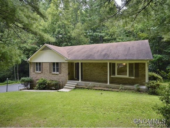 Property image 2 of 150 Larchmont Drive in Tamarac, Hendersonville, NC 28791