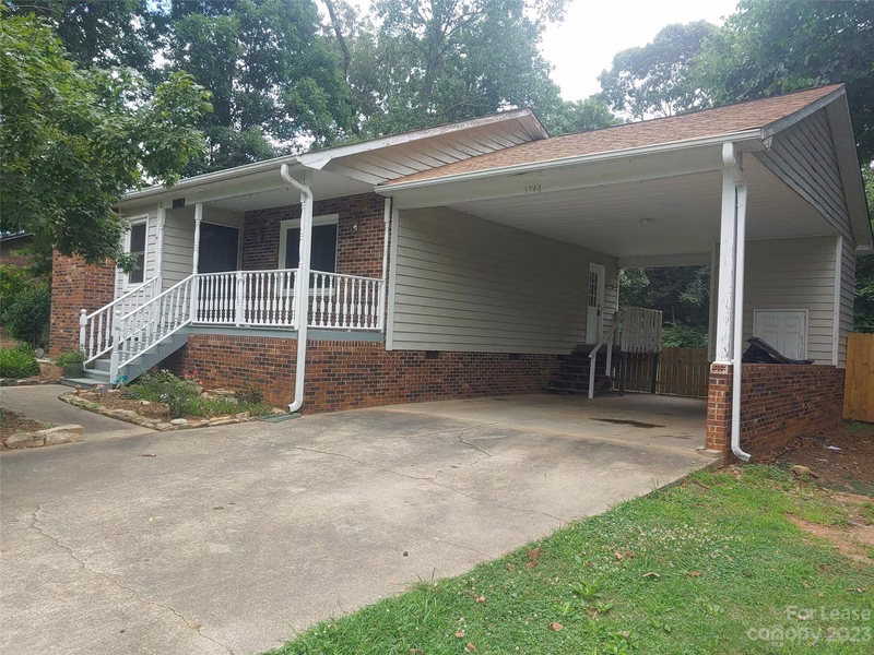 1746 Magnum Road
