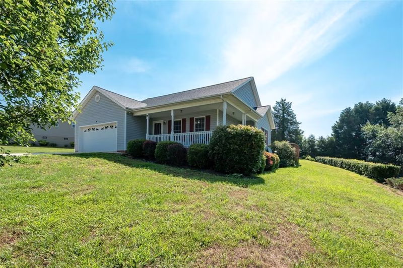 Property image 4 at 3720 Serenity Drive, Hickory, NC 28602