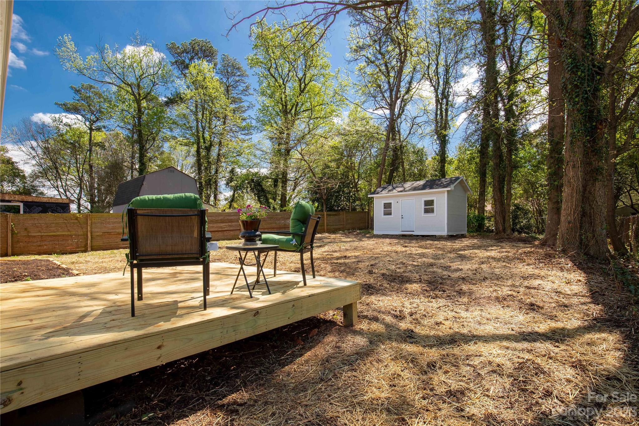 Property image 3 of 4310 Howie Circle in Howie Acres, Charlotte, NC 28205