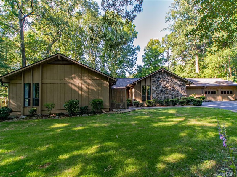 3011 Chestnut Tree Road