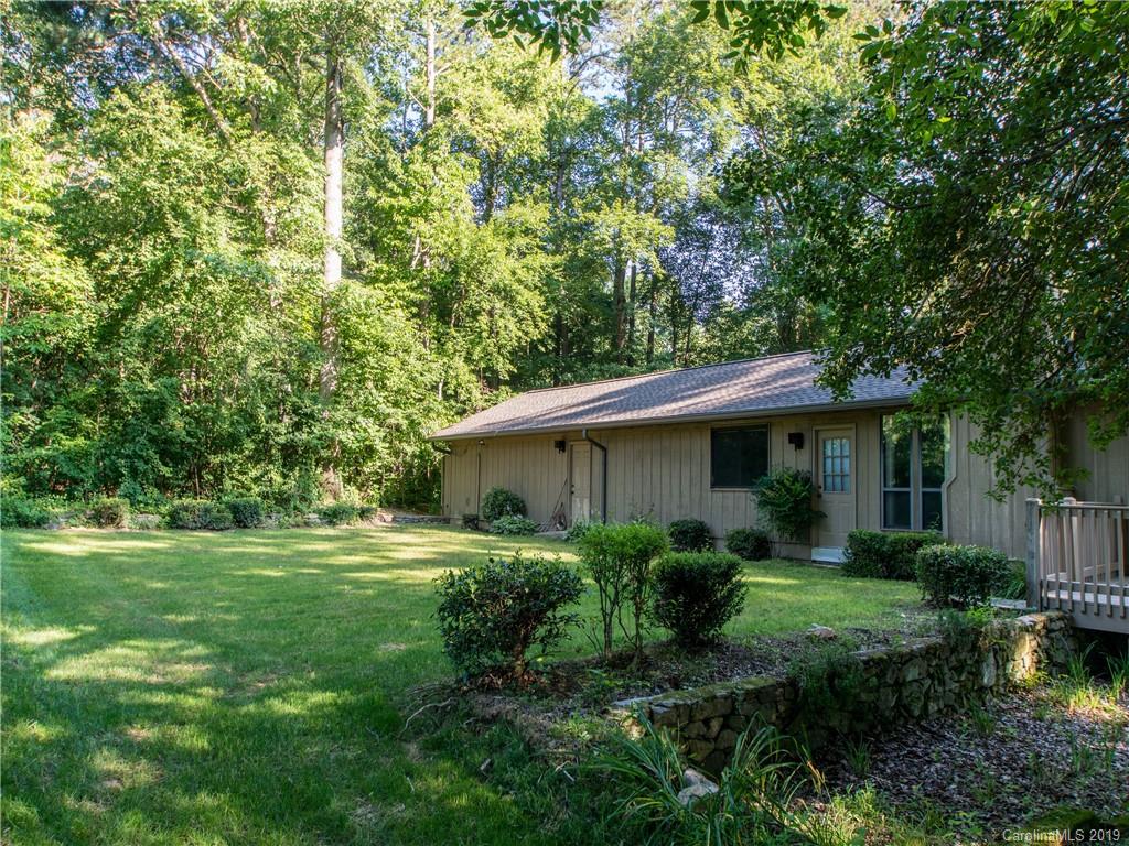 Property image 4 of 3011 Chestnut Tree Road in Hickory Hill, Hendersonville, NC 28792