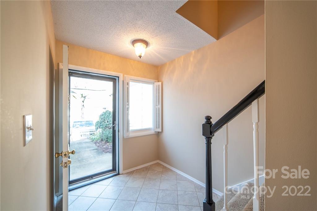 Property image 4 of 3624 Maple Glenn Lane in Sir Johns Hill, Charlotte, NC 28226