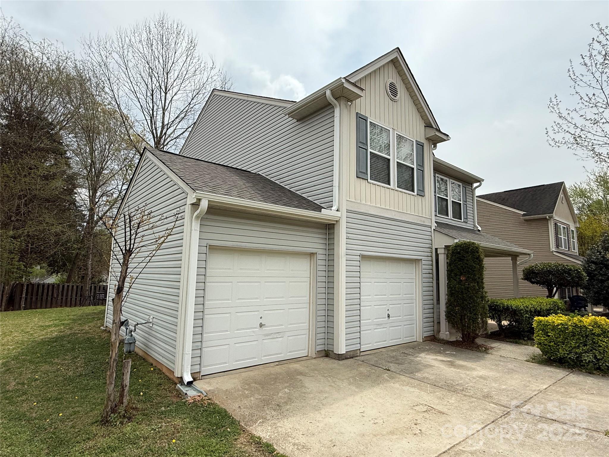 Property image 2 of 1110 Valley Street in Valleybrook, Statesville, NC 28677