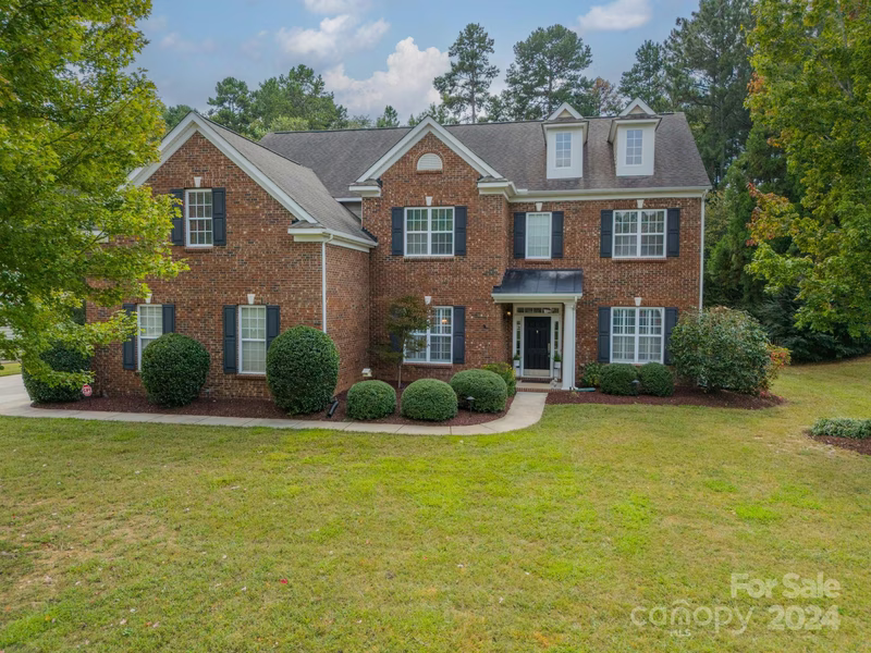 424 Ranelagh Drive