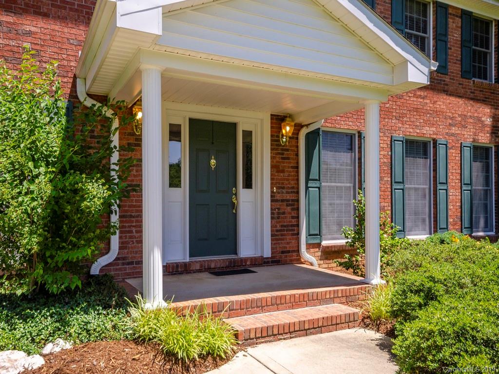 Property image 3 of 212 Raintree Drive in Tamarac, Hendersonville, NC 28791