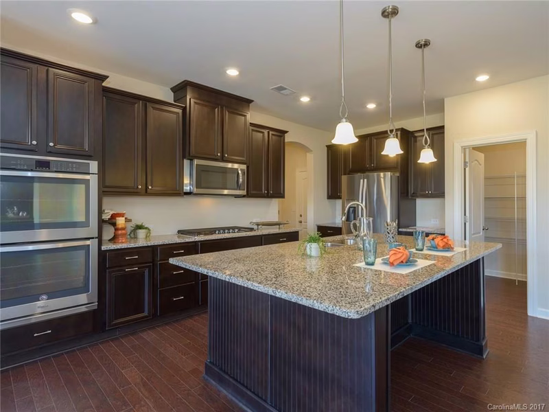 Property image 5 at 510 Alucio Court, Matthews, NC 28104