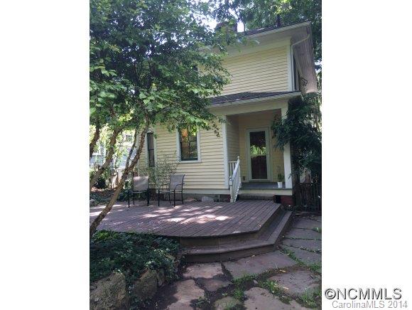 Property image 2 of 85 Arlington Street in Oak Park, Asheville, NC 28801