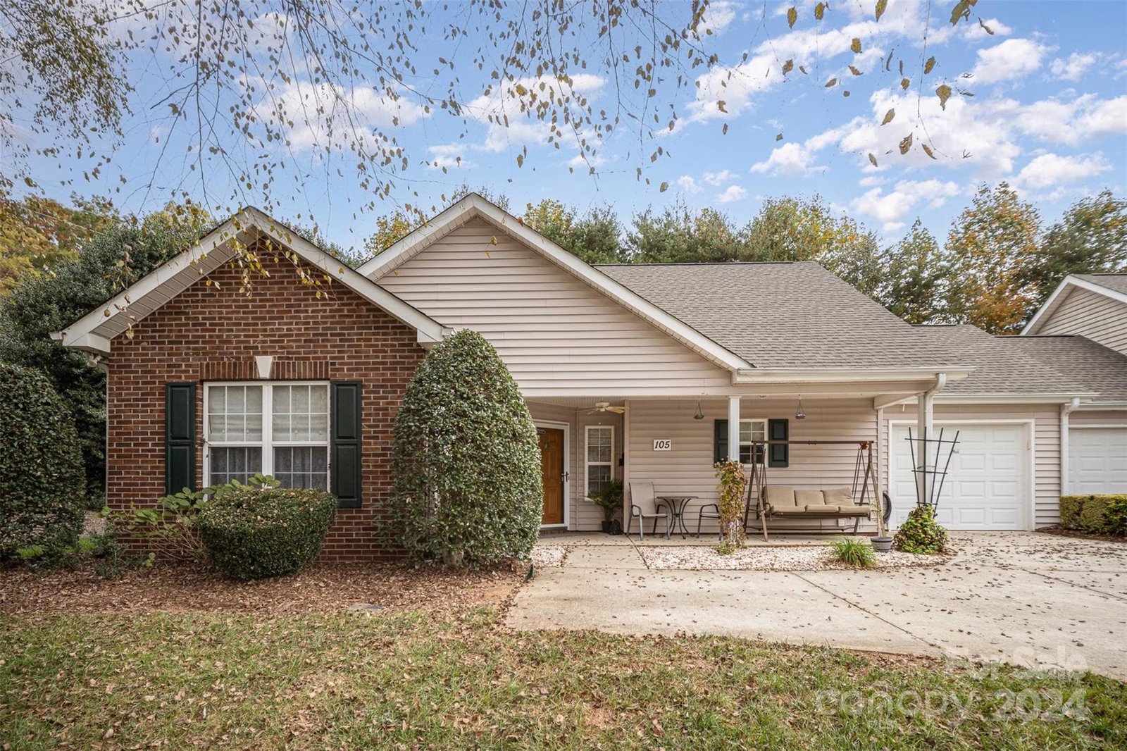 Property image 1 at 105 Oak Village Parkway, Mooresville, NC 28117