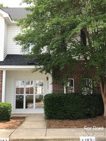 Property image 3 of 6383 Mallard View Lane in Mallard Square, Charlotte, NC 28269